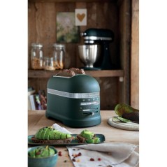 Discover the KitchenAid 5KMT2204EPP 1250W Stainless Steel Roller Toaster – Perfectly Toasted Every Time!